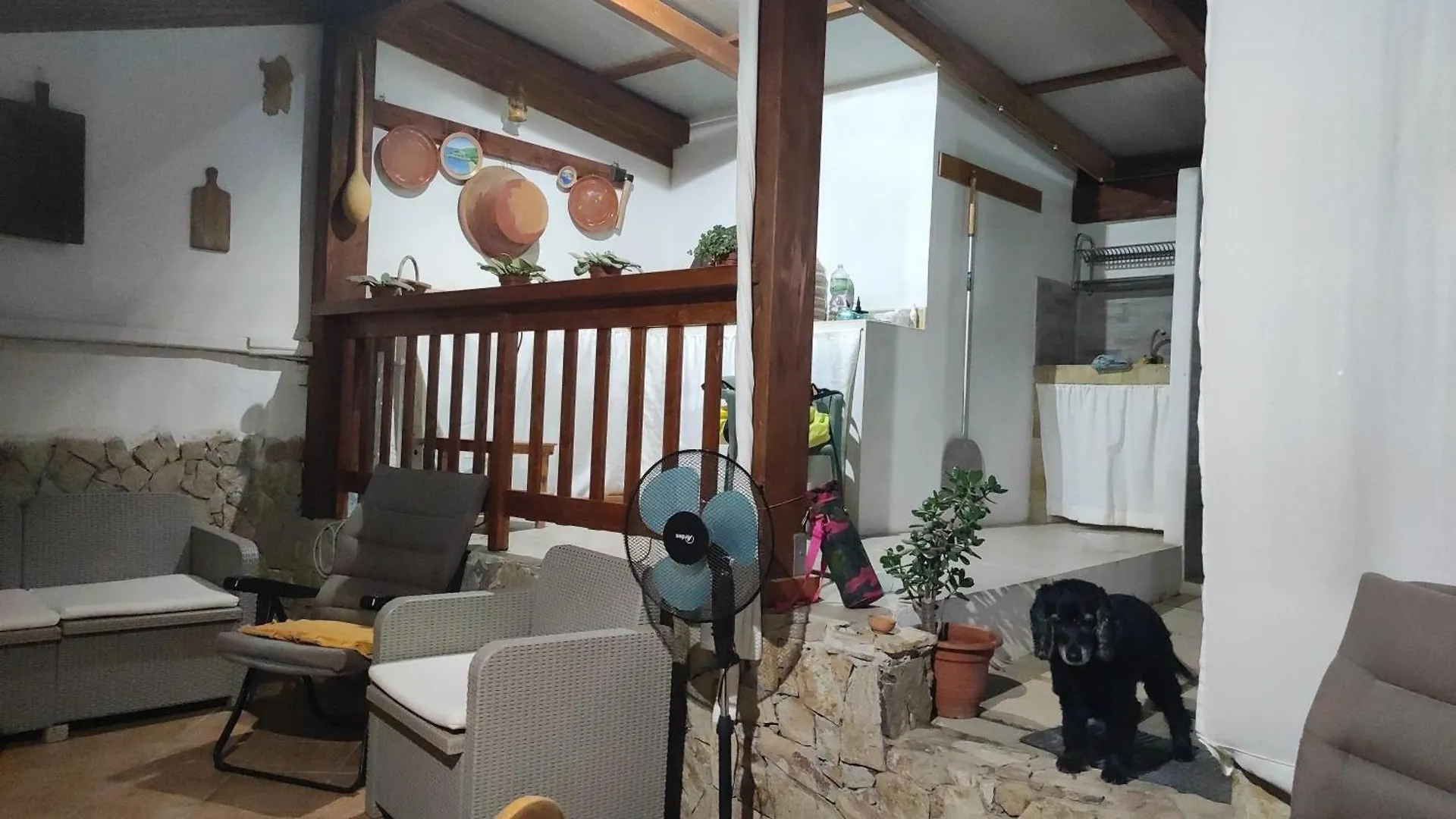 Villa Casa del Pino Porto Pino Italia